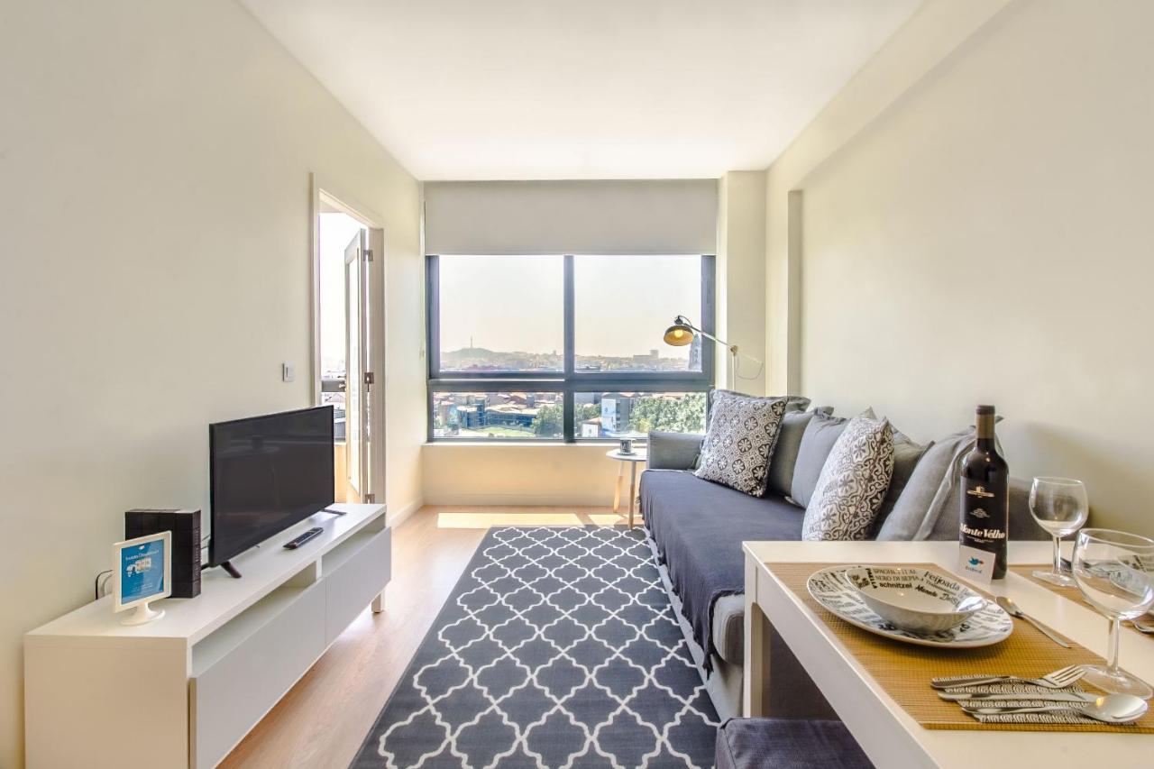 Trindade Flat With A Great View Apartment Porto Bagian luar foto
